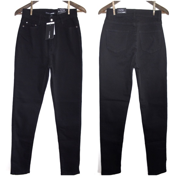 Fashion Nova NWT Coraline High Rise Black Jeans 11 - Picture 2 of 9